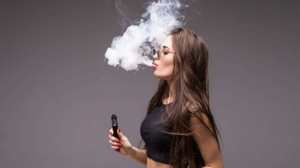 Cigarette électronique : arrêter de fumer sans perdre confiance en soi, c'est possible ?